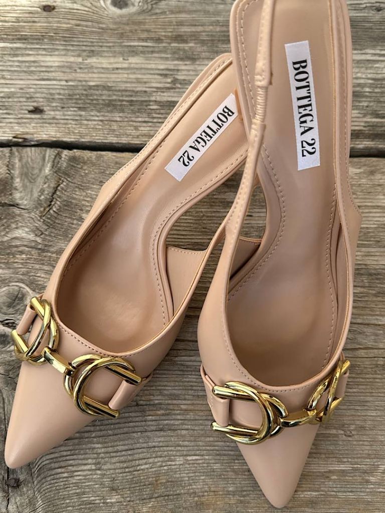 Slingback nude