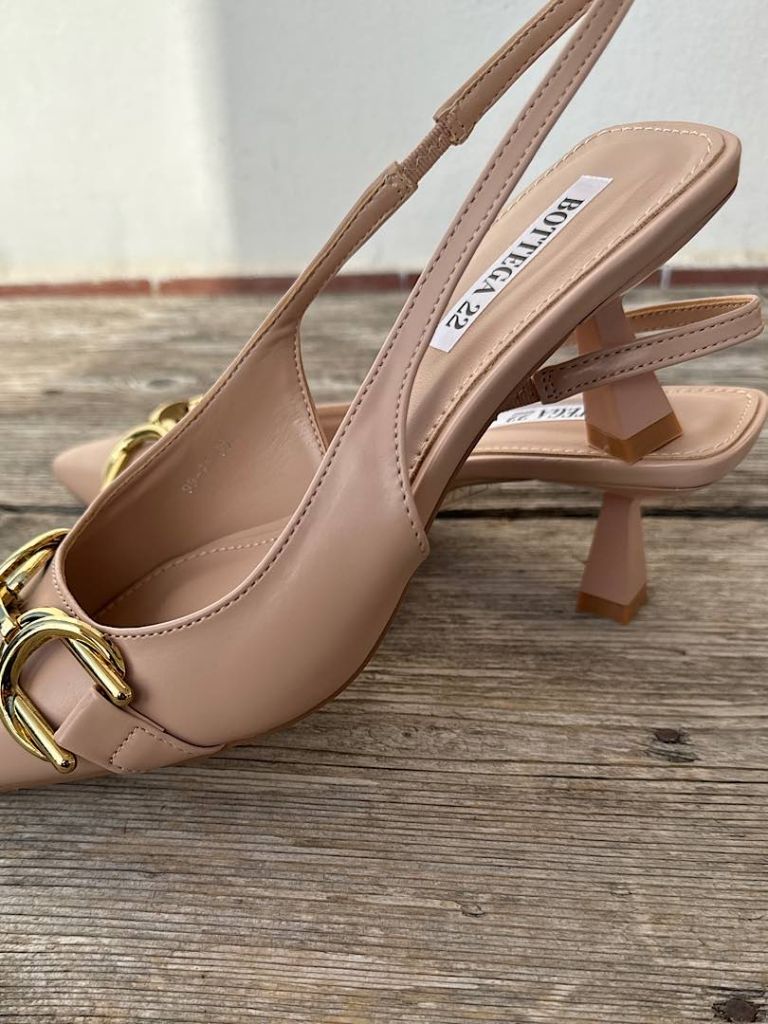 Slingback nude