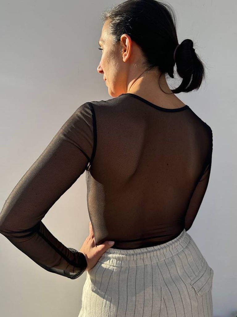 Body scollo V