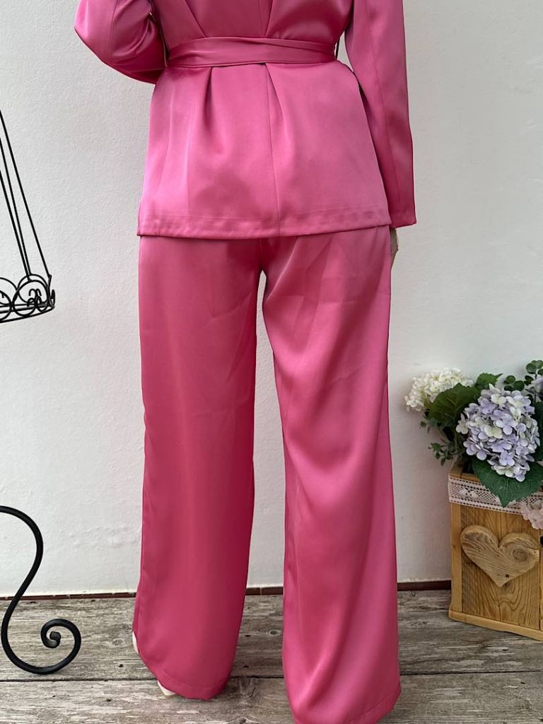 Completo in satin
