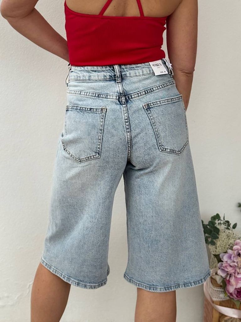 Bermuda jeans
