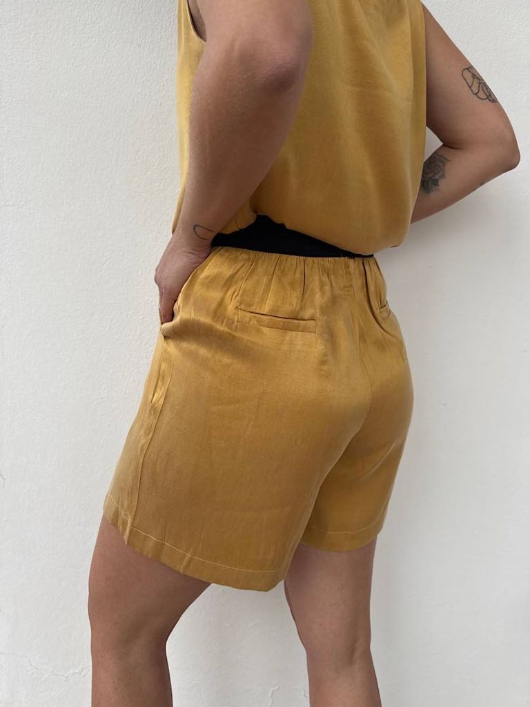 Short Lisa