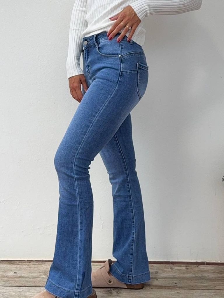 Jeans a zampa