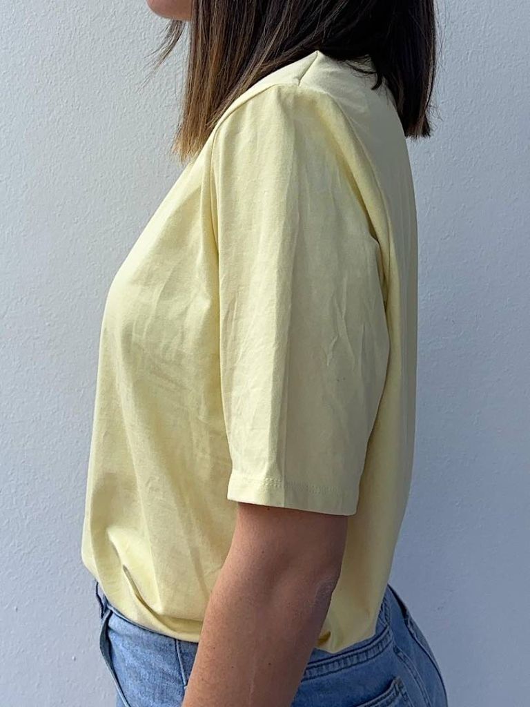 T-shirt basic con spalline