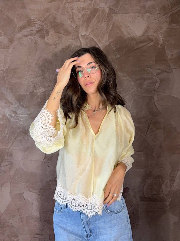 Blusa Susy Mix con pizzo