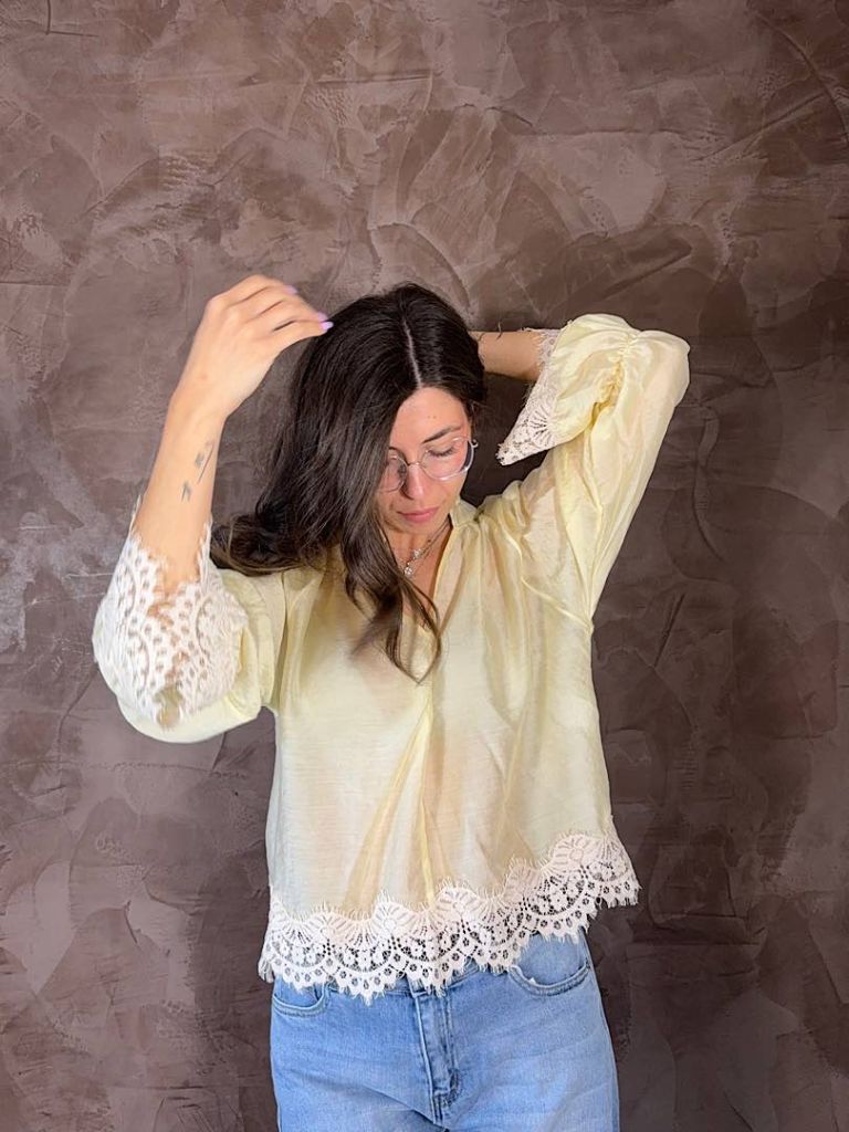 Blusa Susy Mix con pizzo