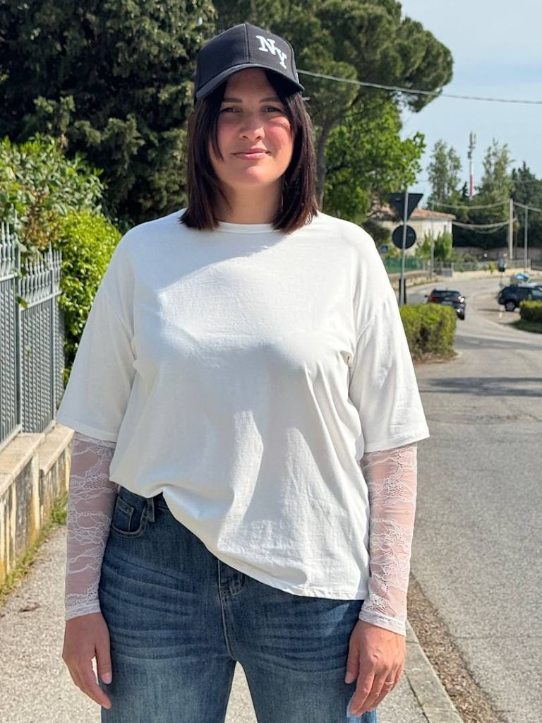 T-shirt manica pizzo