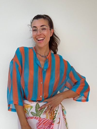 Camicia a righe azzurre e arancio