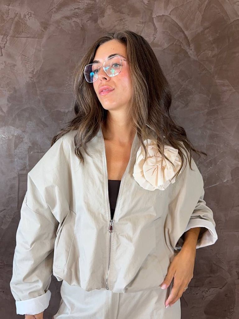 Bomber Oversize con Spilla Fiore Removibile