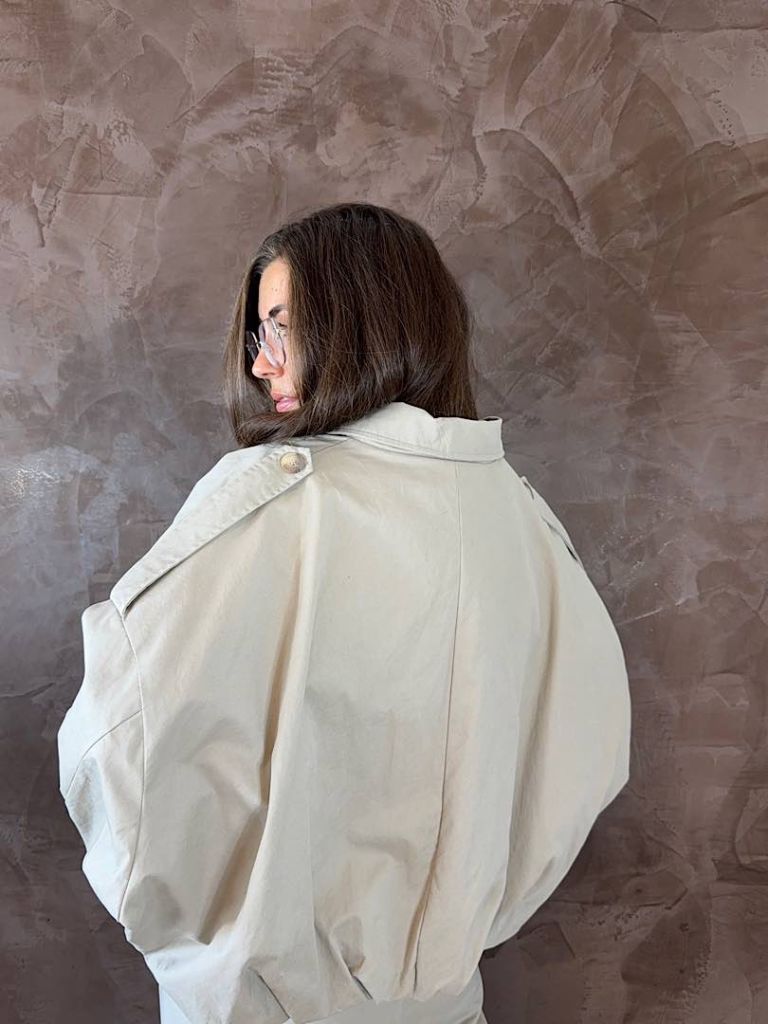 Bomber Oversize con Spilla Fiore Removibile