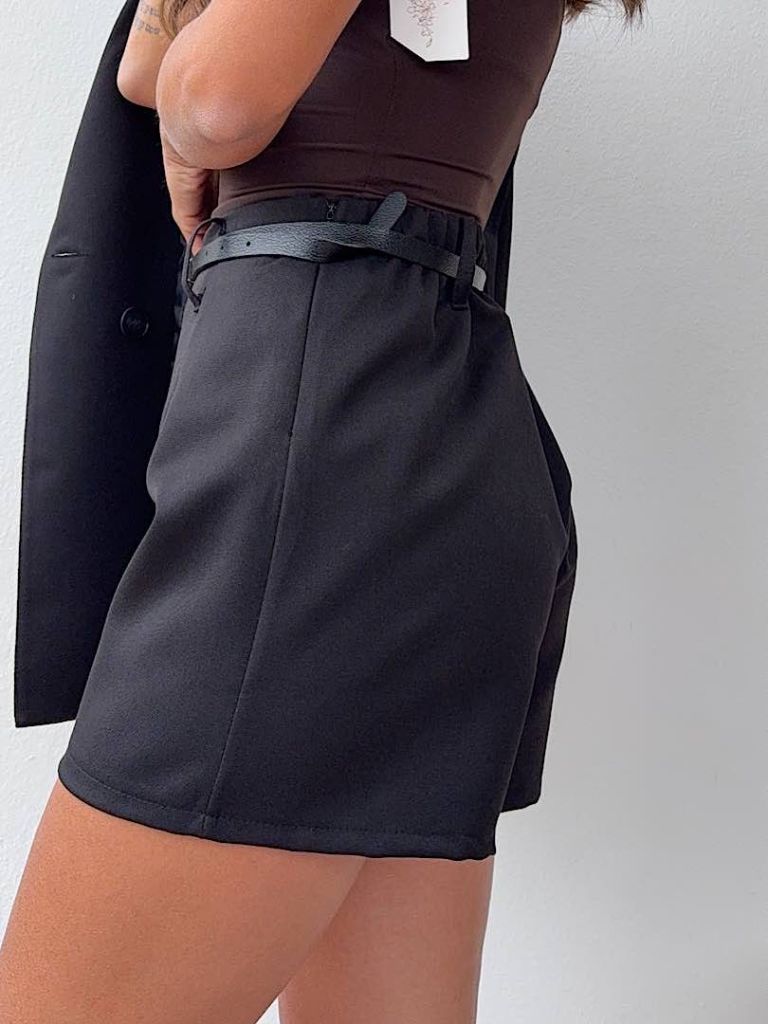 Short Lucrezia